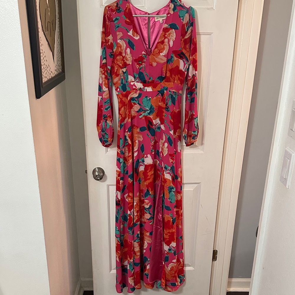 Elegant Floral Maxi Dress in Pink and Red